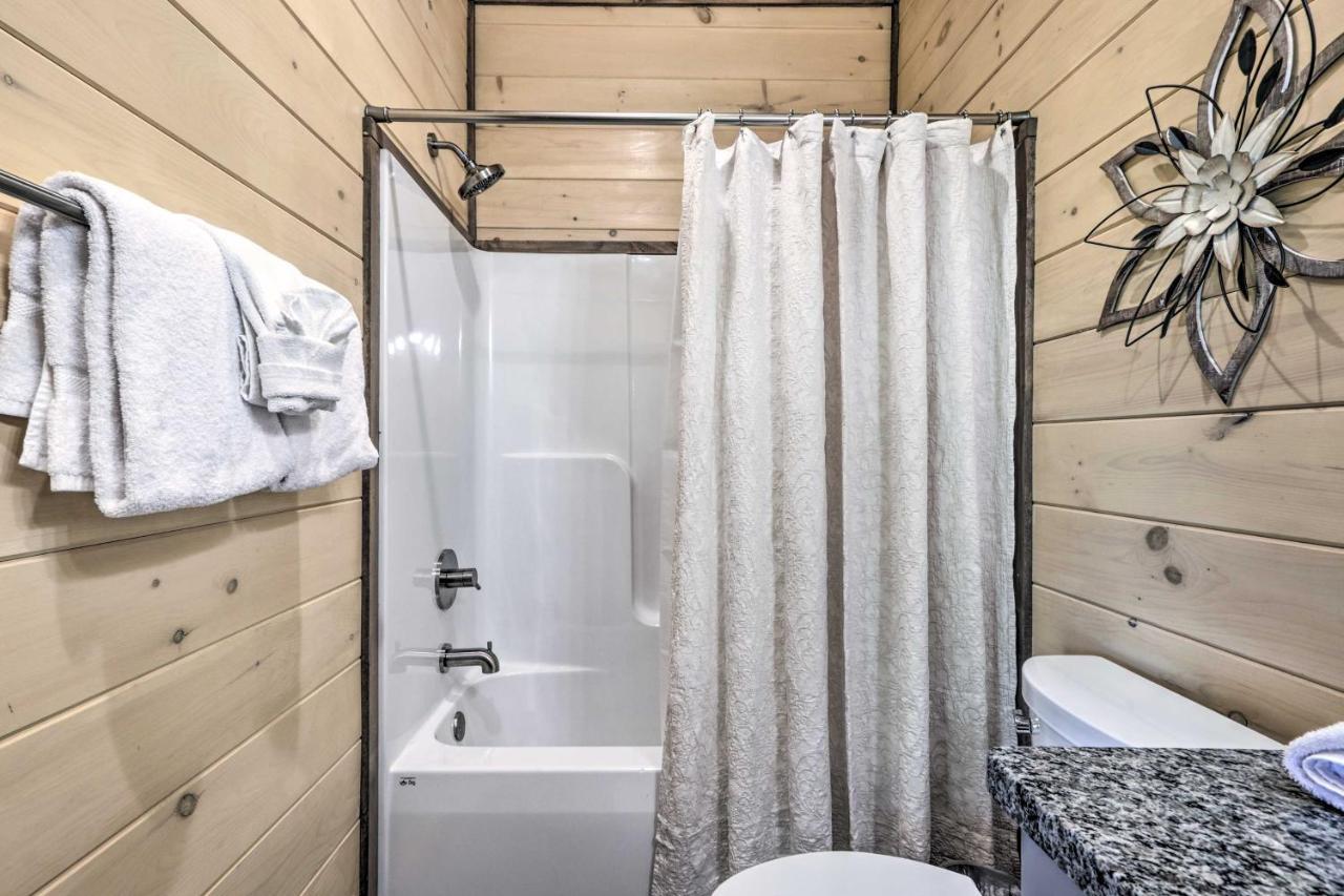 Smoky Cove Retreat With Private Hot Tub And Deck! Villa Sevierville Ngoại thất bức ảnh